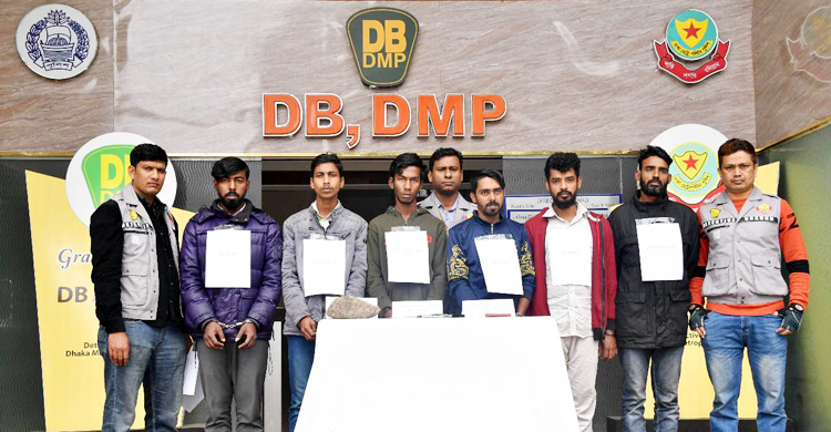 অটোরিকশার যাত্রী সেজে নির্জন স্থানে নিয়ে চালককে খুন করতেন তারা