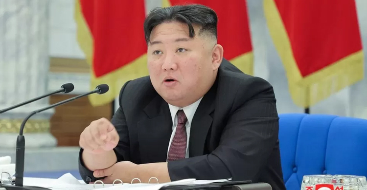 North Korea ends year with ballistic missiles launch