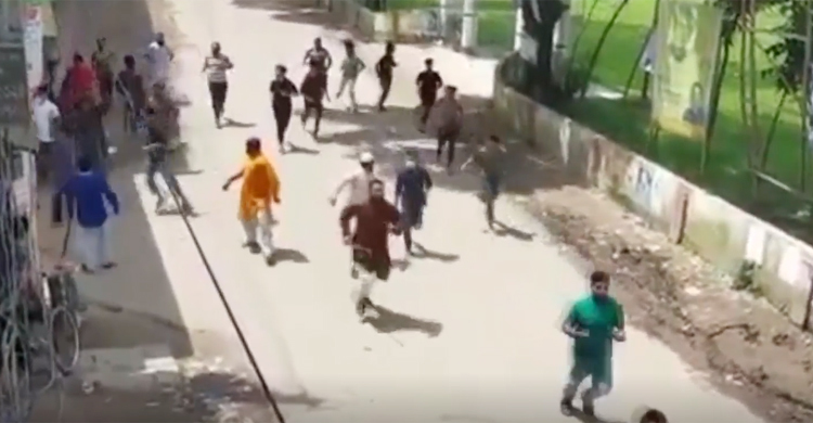 কিশোরগঞ্জে আ.লীগের দু’পক্ষের সংঘর্ষ, ধাওয়া-পাল্টা ধাওয়া