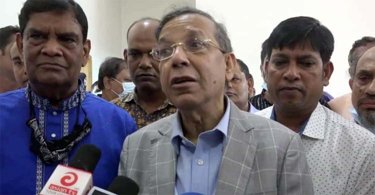 চিকিৎসা নিতে খালেদা জিয়ার বিদেশে যাওয়ার সুযোগ নেই: আইনমন্ত্রী