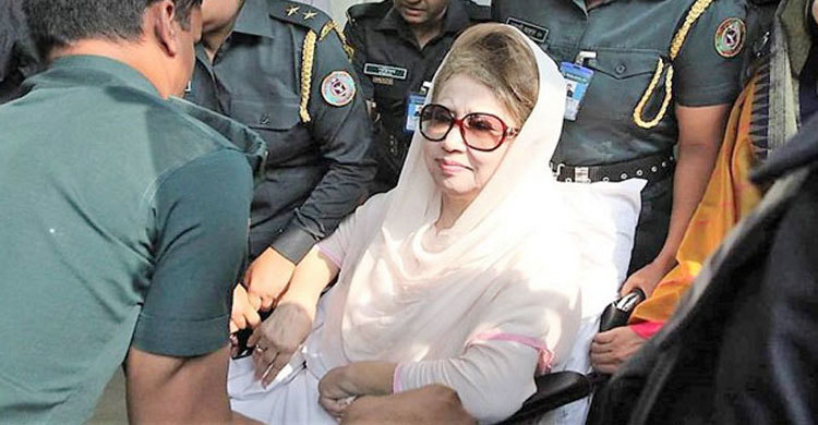 খালেদার দুই মামলায় অভিযোগ গঠনে শুনানি ১৫ ডিসেম্বর