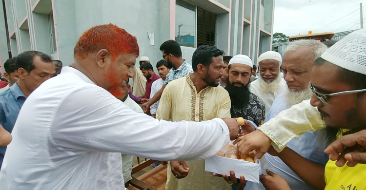 পদ্মা সেতু উদ্বোধন: কুয়াকাটায় আনন্দ মিছিল-মিষ্টি বিতরণ