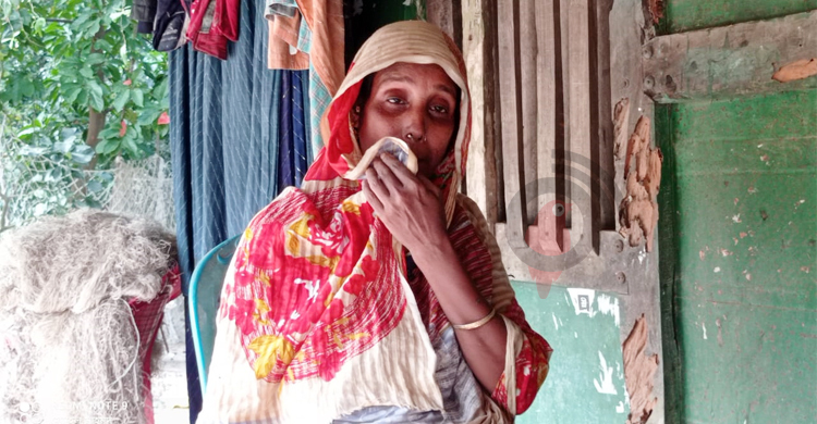 সিডরে দুই সন্তানকে হারানোর স্মৃতি মনে উঠলেই কেঁদে ওঠেন রহিমা