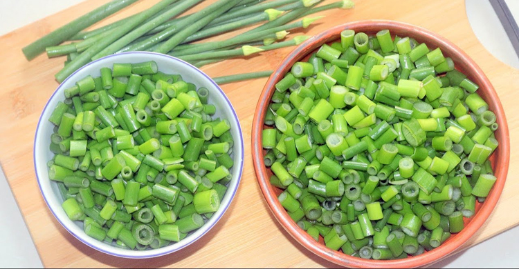 পেঁয়াজ কলি সারা বছর সংরক্ষণ করতে চান?