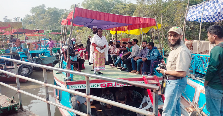 বড়দিনে করমজলে পর্যটকদের ভিড়