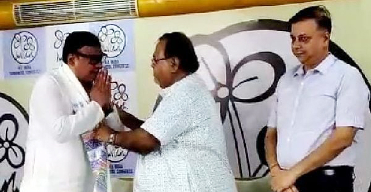 বিজেপিতে ফের বড় ধাক্কা, আরও এক বিধায়ক তৃণমূলে