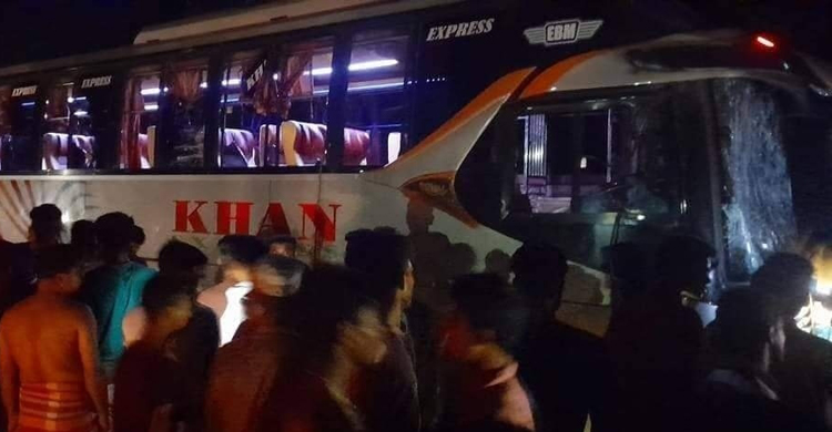 কুড়িগ্রামে বাসের ধাক্কায় যুবক নিহত 