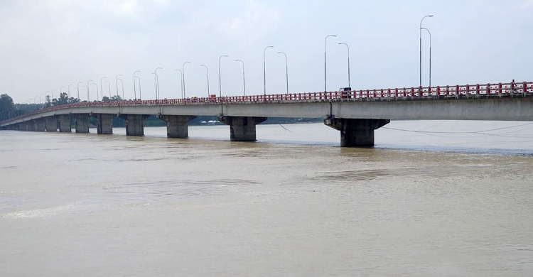 কুড়িগ্রামে ধরলার পানি বিপৎসীমার ওপরে, নিম্নাঞ্চল প্লাবিত