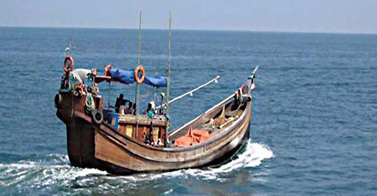 সাগরে ২২ দিন ধরে ট্রলারসহ ১৮ জেলে নিখোঁজ