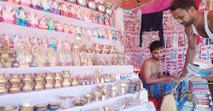 কুয়াকাটায় শুরু হয়েছে রাস পূজা