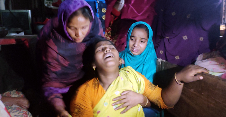 তালাবদ্ধ ঘরে মিললো গৃহবধূর গলাকাটা মরদেহ