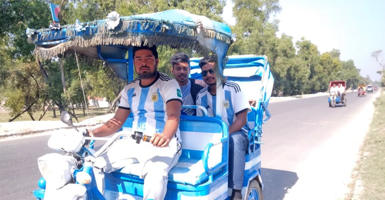 আর্জেন্টিনার সমর্থকদের ফ্রি গন্তব্যে পৌঁছে দিলেন আশরাফুল