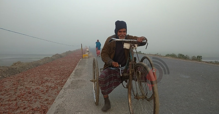 কুড়িগ্রামে শৈত্যপ্রবাহে বিপর্যস্ত জনজীবন