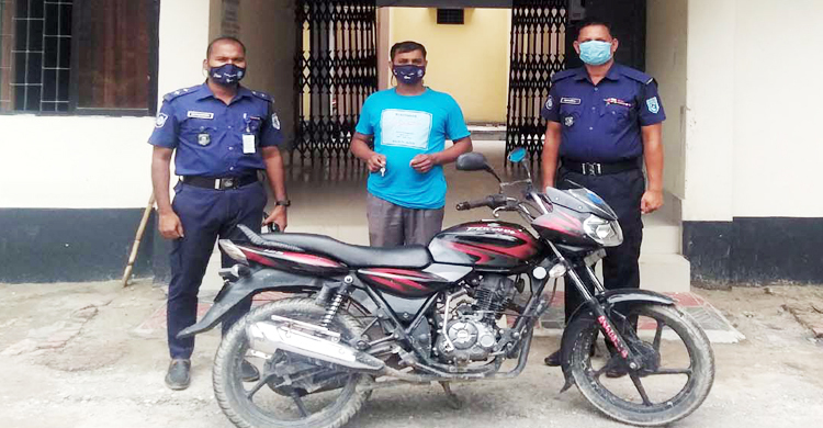 সেই এএসআইয়ের চুরি হওয়া মোটরসাইকেল উদ্ধার