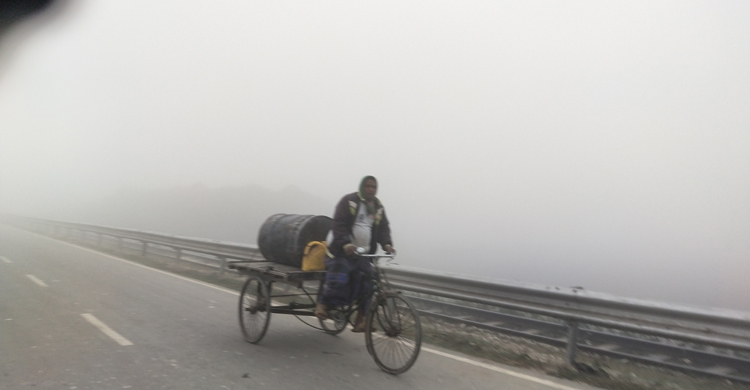 শীতে কাঁপছে কুড়িগ্রাম, তীব্র শৈত্যপ্রবাহের আশঙ্কা