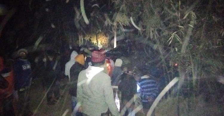 নিয়ন্ত্রণ হারিয়ে ট্রাক বসতঘরে, ঘুমিয়ে থাকা শিশু নিহত