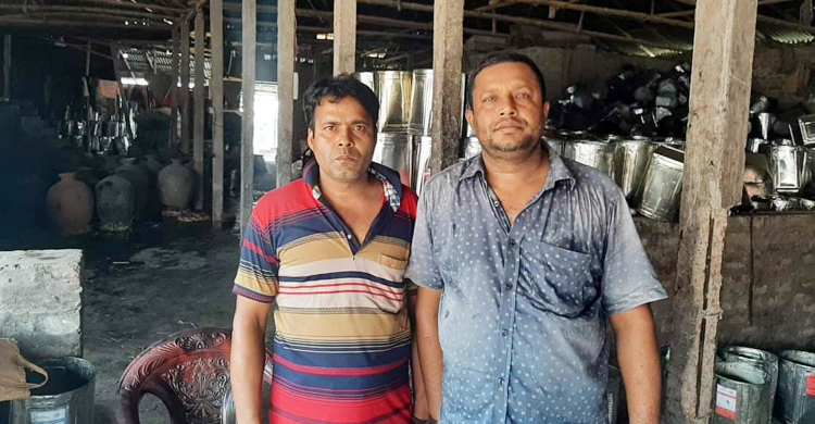 রঙ মিশিয়ে ভেজাল আখের গুড় তৈরি, আ.লীগ নেতার জেল