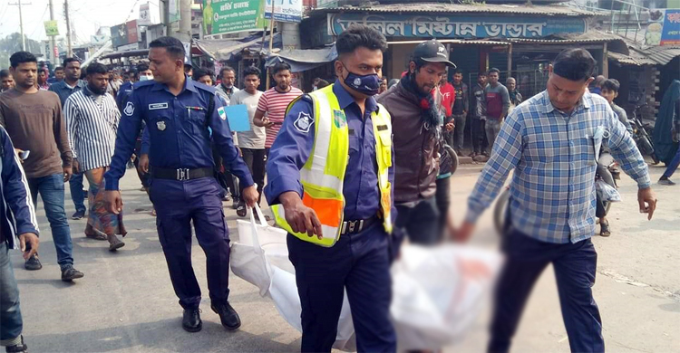 কুষ্টিয়ায় ট্রাকচাপায় রিকশাচালক নিহত, ট্রাক মালিককে গণপিটুনি