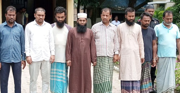 এমএলএম কোম্পানি খুলে প্রতারণা, তিন শিক্ষকসহ গ্রেফতার ৮