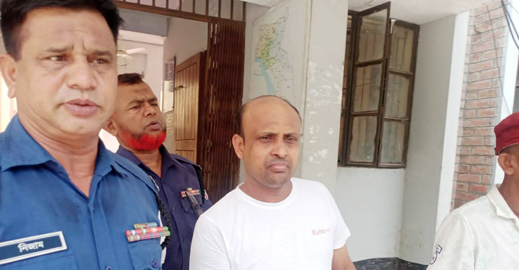 মাথায় পিস্তল ঠেকিয়ে কাবিননামায় সই: এক আসামি গ্রেফতার