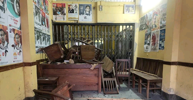 কুষ্টিয়ায় বিএনপি অফিসে ভাঙচুর