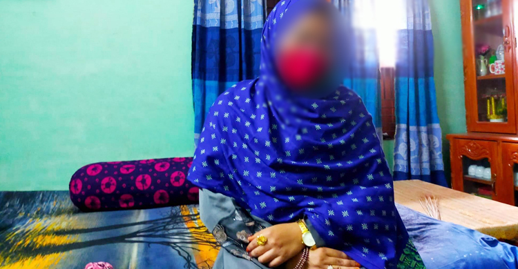 মাথায় পিস্তল ঠেকিয়ে কলেজছাত্রীকে বিয়ের অভিযোগ