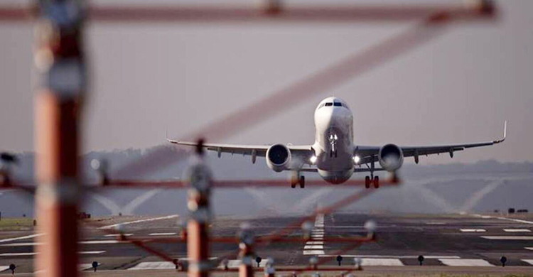 Kuwait bans unvaccinated citizens from travelling abroad