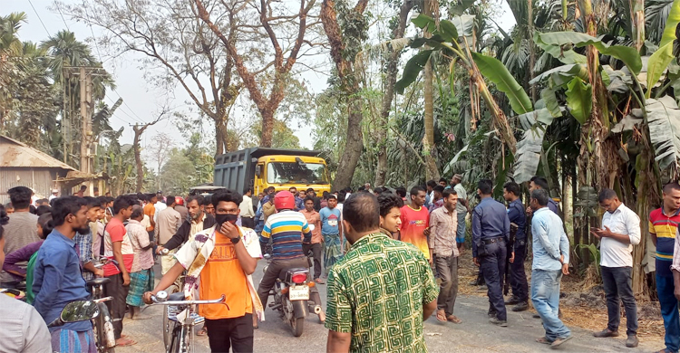 লালমনিরহাটে অটোরিকশায় ট্রাকের ধাক্কা, নিহত ২