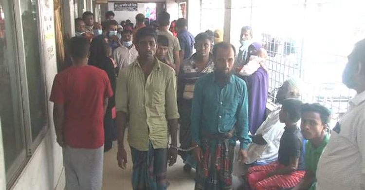 মেঘনায় নৌপুলিশের সঙ্গে সংঘর্ষে জেলের মৃত্যু