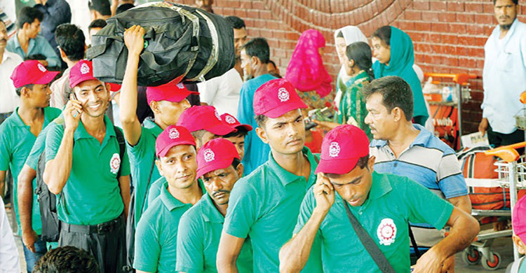 টিকা পাওয়ার অগ্রাধিকার তালিকায় বিদেশগামী কর্মীরা