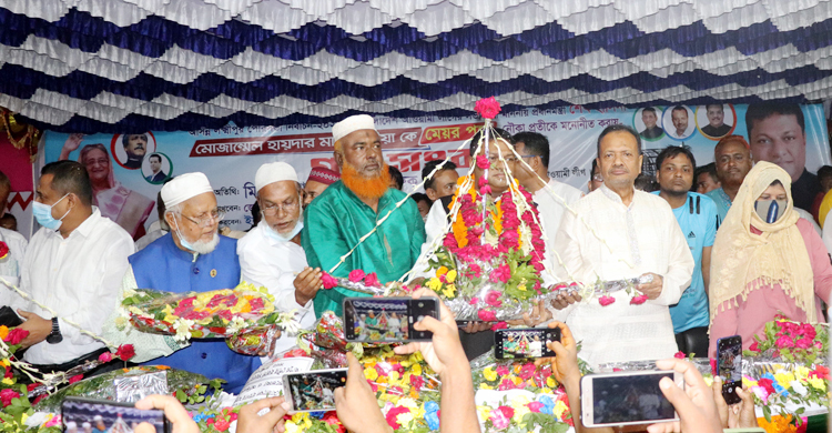 দলীয় মনোনয়ন পাওয়ায় মেয়রপ্রার্থীকে সংবর্ধনা