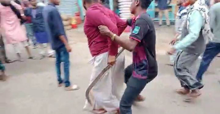 লক্ষ্মীপুরে বিএনপির দুই গ্রুপের সংঘর্ষ, আহত ১২