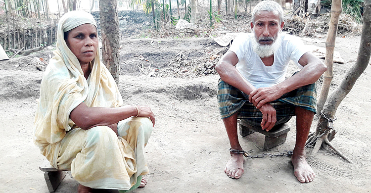 এক বছর ধরে শিকলবন্দি সত্তরোর্ধ্ব জহুরুল, স্ত্রীর হাত-পাও বিকল