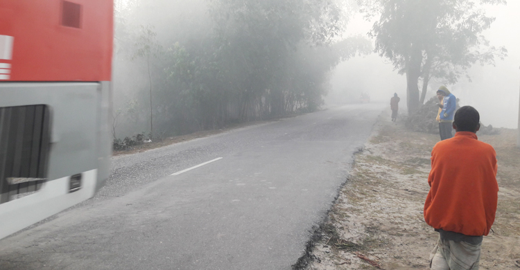 তীব্র শীতে কাঁপছে লালমনিরহাট, তাপমাত্রা ৫.৫ ডিগ্রি সেলসিয়াস