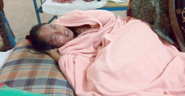 প্রেসার কুকার বিস্ফোরণে একই পরিবারের চারজন দগ্ধ