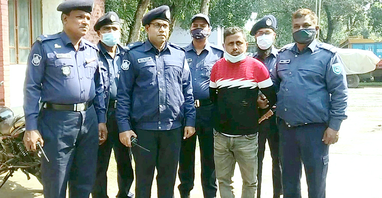 পরিচয় মিলেছে ময়লার স্তূপে পাওয়া সেই নবজাতকের, গ্রেফতার ৩