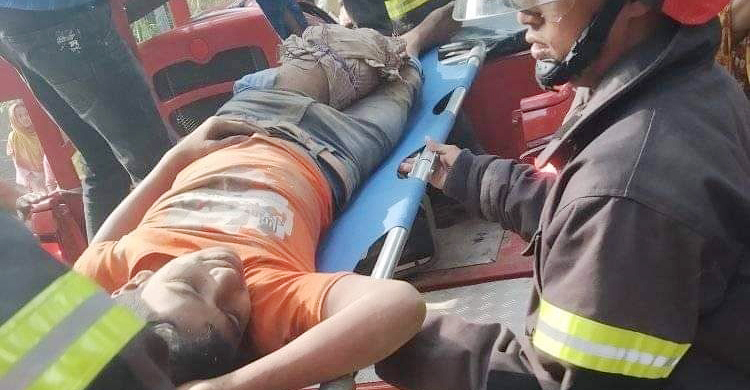 ট্রেনে উঠতে গিয়ে পা হারাল কিশোর