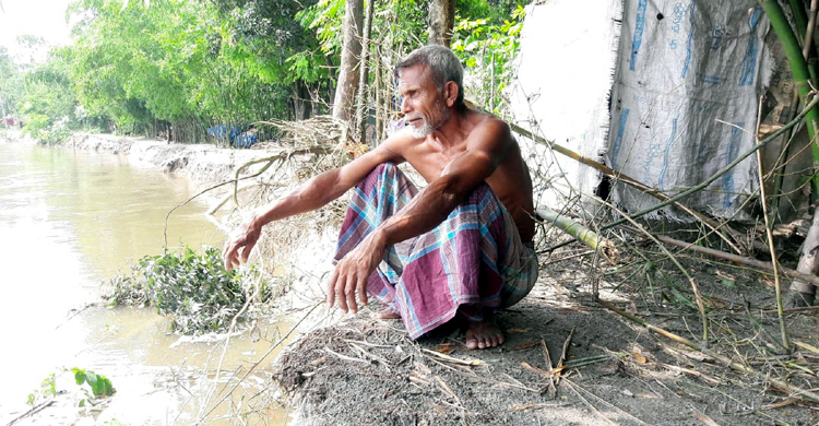 কাঁদছে তিস্তাপাড়ের মানুষ
