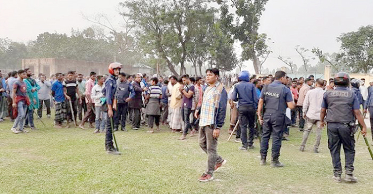 স্লোগান দেয়া নিয়ে আ.লীগের দু’পক্ষের সংঘর্ষ, গুলিবিদ্ধসহ আহত ২৫
