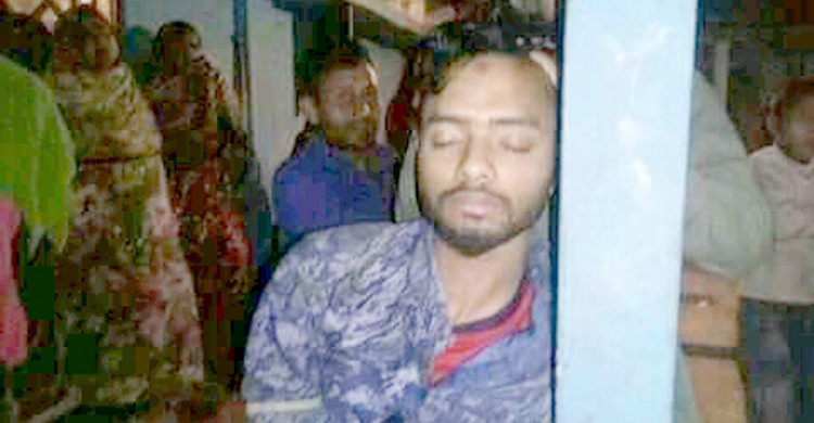 প্রেমিককে বেঁধে নির্যাতন, প্রেমিকার বাবা গ্রেফতার