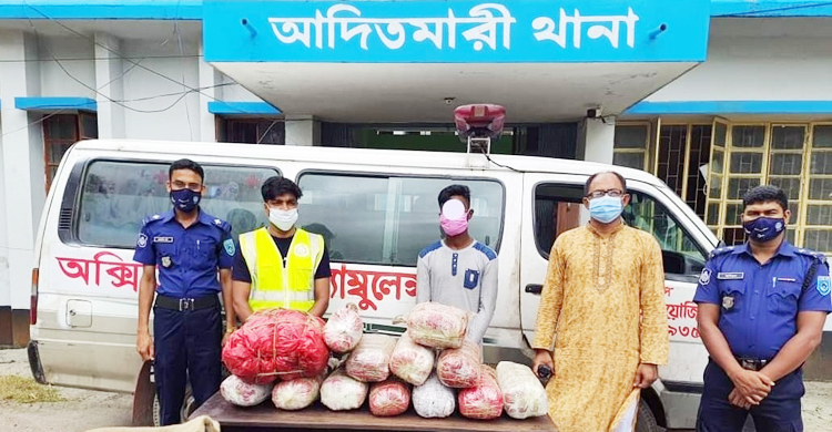 অ্যাম্বুলেন্সের ভেতরে ৪০ কেজি গাঁজা