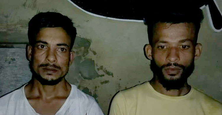 লামায় চালককে ছুরিকাঘাত করে বাইক নিয়ে পালানোর সময় আটক ২