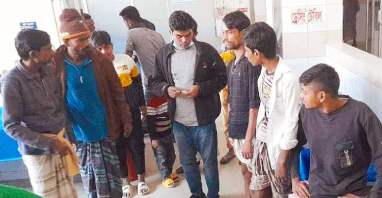 সিরাজগঞ্জে জমির নকল তোলাকে কেন্দ্র করে গুলিবিদ্ধ ২২