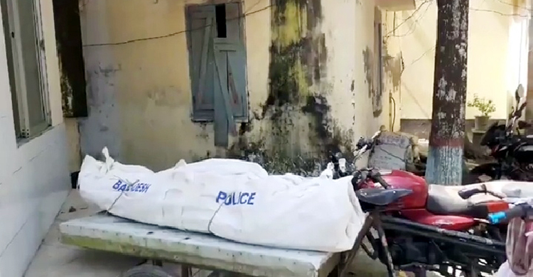 ব্যবসা করতে টাকা না দেয়ায় বাবাকে কুপিয়ে মারল ছেলে