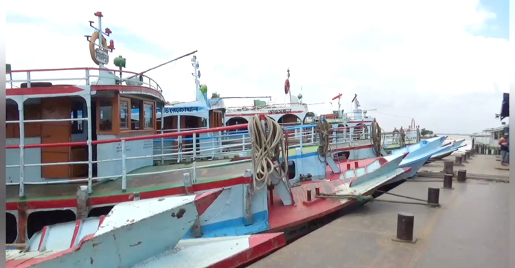 কালবৈশাখী: শিমুলিয়া-বাংলাবাজার রুটে লঞ্চ-ফেরি চলাচল বন্ধ