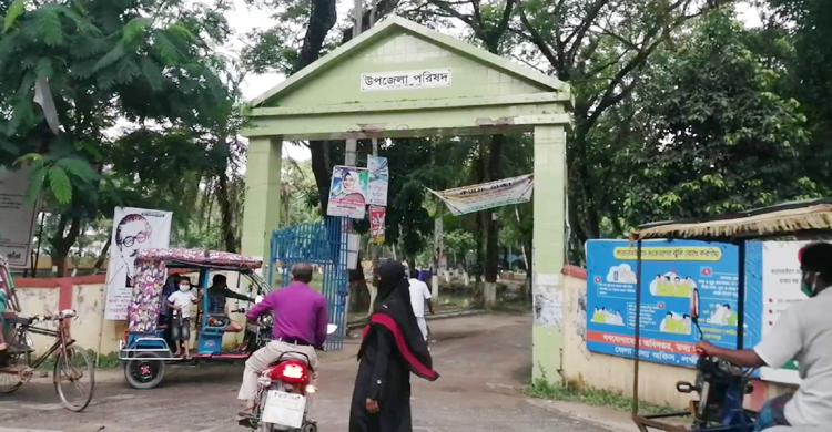 ইউএনও-পিআইওর দ্বন্দ্বে ফেরত গেল কাবিখার ১৬০ টন গম