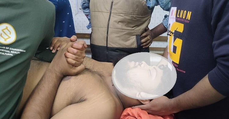 গৃহবধূকে ইভটিজিংয়ের অভিযোগে ছাত্রলীগ নেতাসহ ৫ জনকে গণপিটুনি