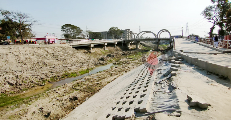 এক লেকেই বদলে যাচ্ছে সিদ্ধিরগঞ্জের রূপ