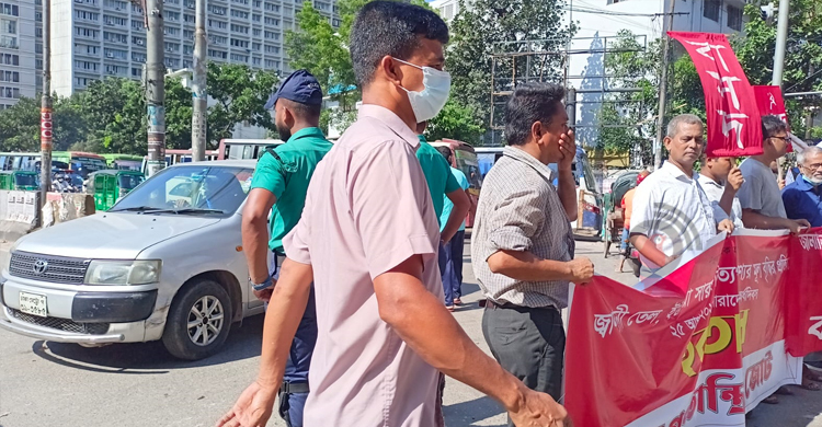 যান চলাচল স্বাভাবিক রেখে বক্তব্য-স্লোগানে চলছে হরতাল