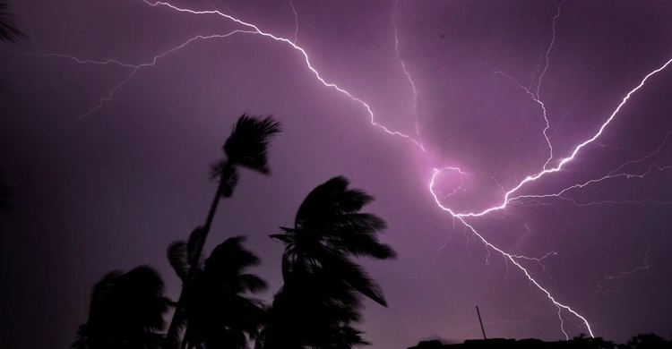 তাড়াশে বজ্রপাতে প্রাণ গেল কৃষকের